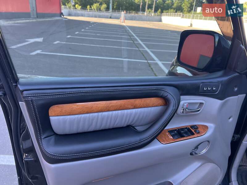 Внедорожник / Кроссовер Lexus LX 2005 в Кропивницком