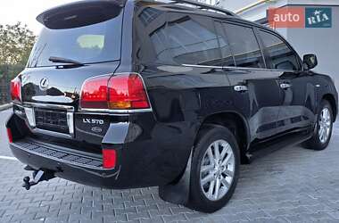Внедорожник / Кроссовер Lexus LX 2009 в 
