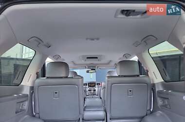 Внедорожник / Кроссовер Lexus LX 2009 в 