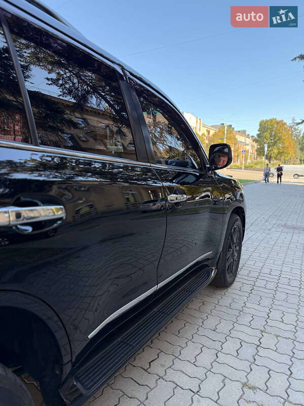 Позашляховик / Кросовер Lexus LX 2008 в Полтаві