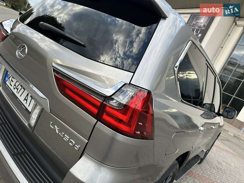 Позашляховик / Кросовер Lexus LX 2016 в Дніпрі фото 50 Позашляховик / Кросовер Lexus LX 2016 в Дніпрі