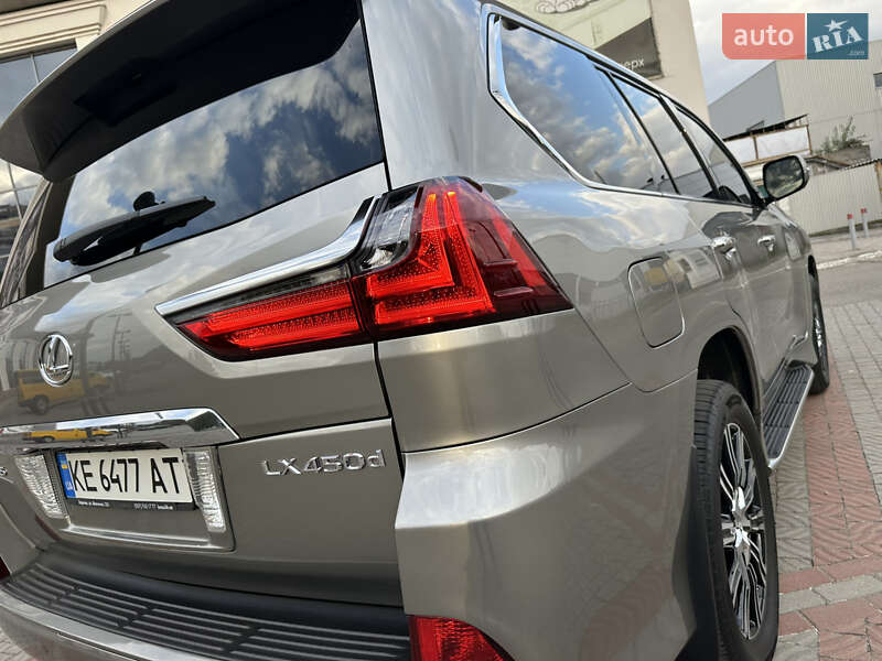 Позашляховик / Кросовер Lexus LX 2016 в Дніпрі фото 6 Позашляховик / Кросовер Lexus LX 2016 в Дніпрі