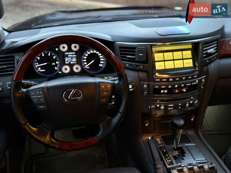Позашляховик / Кросовер Lexus LX 2010 в Житомирі