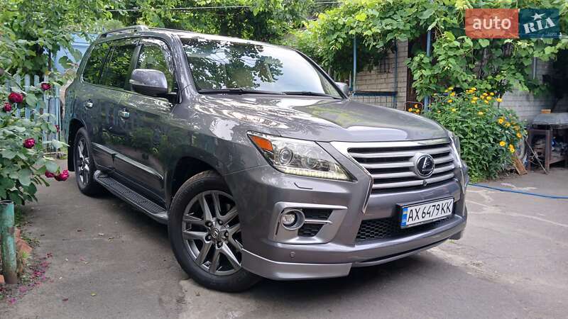Позашляховик / Кросовер Lexus LX 2013 в Харкові