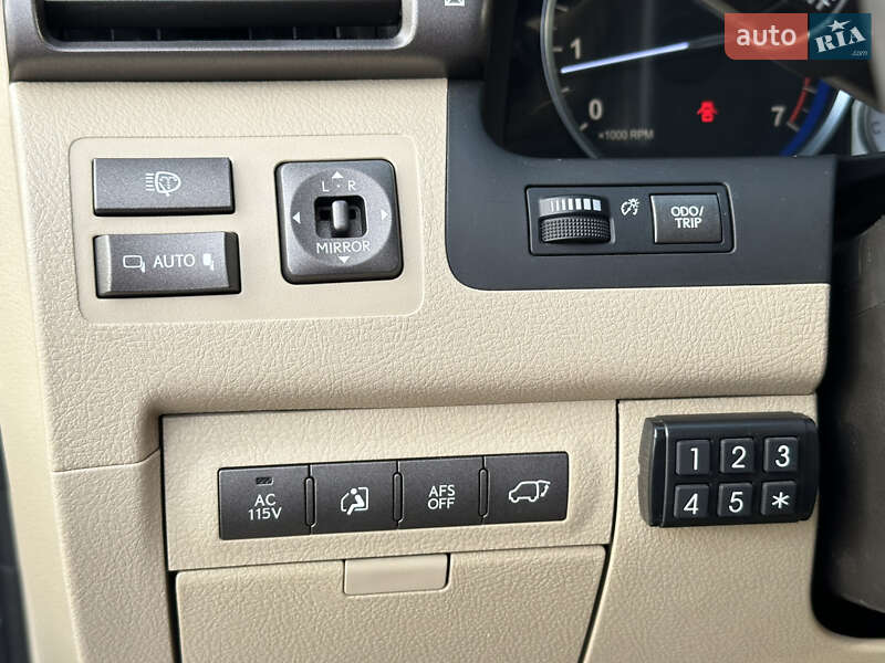 Позашляховик / Кросовер Lexus LX 2008 в Харкові
