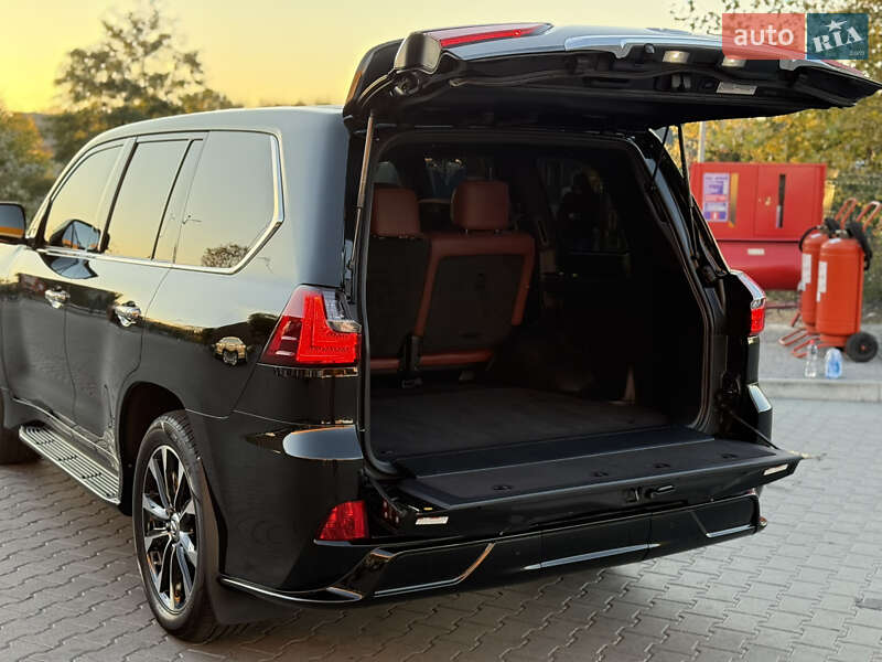 Позашляховик / Кросовер Lexus LX 2020 в Києві