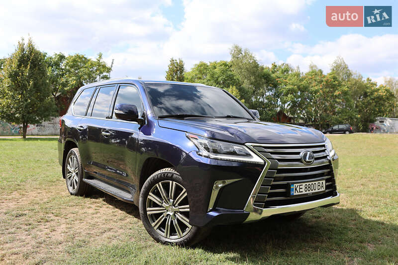 Внедорожник / Кроссовер Lexus LX 2016 в 