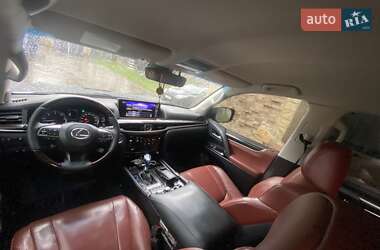 Позашляховик / Кросовер Lexus LX 2016 в 
