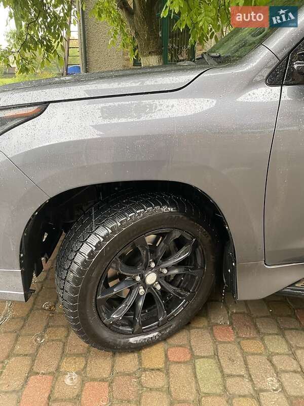 Позашляховик / Кросовер Lexus LX 2016 в Івано-Франківську