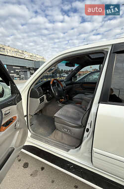 Внедорожник / Кроссовер Lexus LX 2006 в 