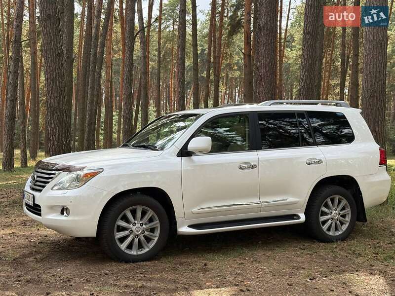 Lexus LX 2008