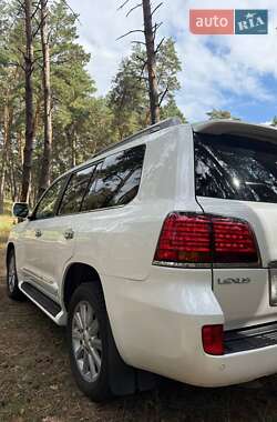 Позашляховик / Кросовер Lexus LX 2008 в 