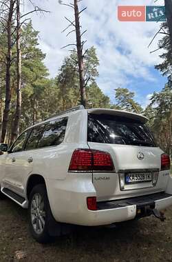 Позашляховик / Кросовер Lexus LX 2008 в 