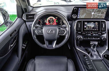 Позашляховик / Кросовер Lexus LX 2024 в 
