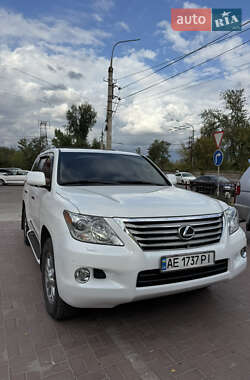 Позашляховик / Кросовер Lexus LX 2008 в 