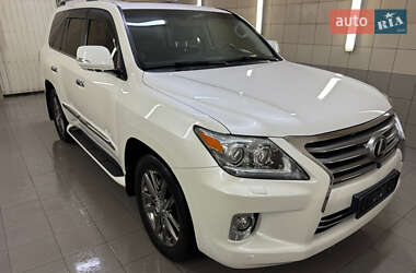 Позашляховик / Кросовер Lexus LX 2012 в 