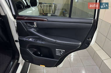 Позашляховик / Кросовер Lexus LX 2012 в 