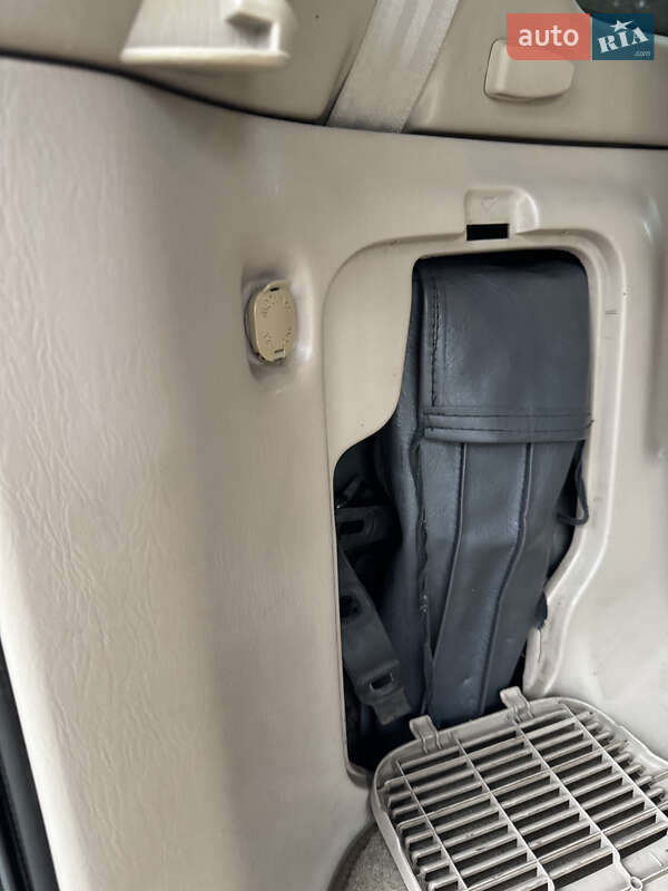 Внедорожник / Кроссовер Lexus LX 2002 в Надворной