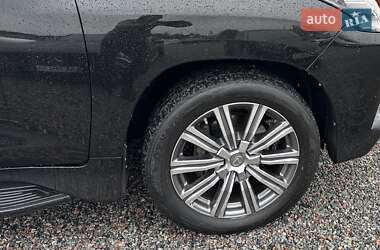 Позашляховик / Кросовер Lexus LX 2015 в 