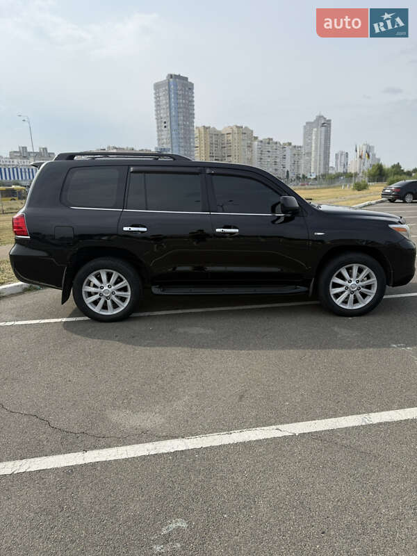 Позашляховик / Кросовер Lexus LX 2008 в Києві