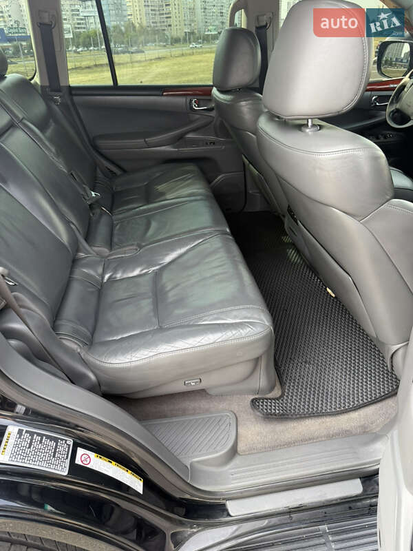 Позашляховик / Кросовер Lexus LX 2008 в Києві
