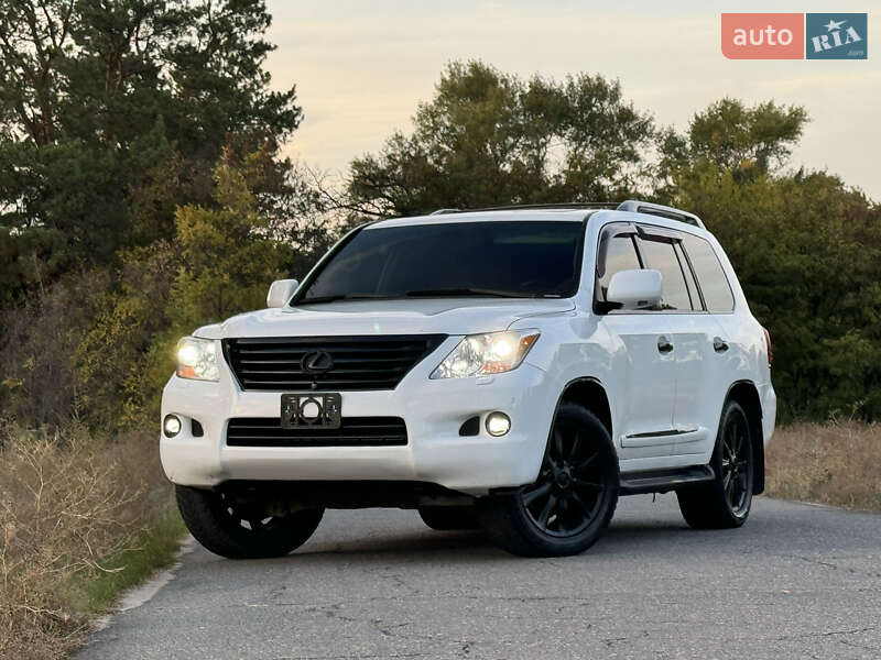 Lexus LX 2008