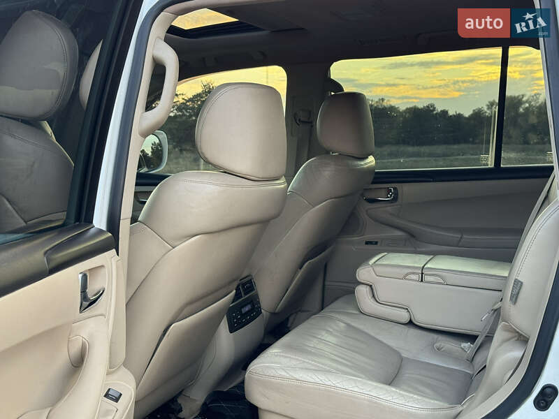 Внедорожник / Кроссовер Lexus LX 2008 в Днепре