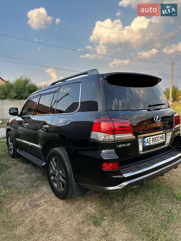 Внедорожник / Кроссовер Lexus LX 2013 в Днепре