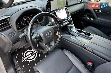 Позашляховик / Кросовер Lexus LX 2022 в 