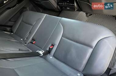 Позашляховик / Кросовер Lexus LX 2022 в 