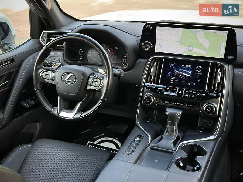 Внедорожник / Кроссовер Lexus LX 2022 в Киеве