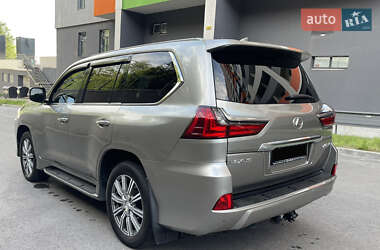 Внедорожник / Кроссовер Lexus LX 2019 в 