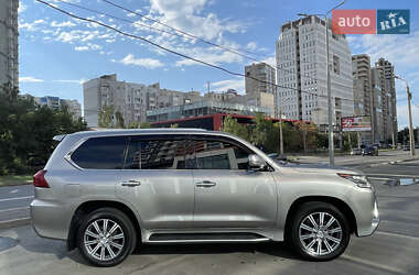 Внедорожник / Кроссовер Lexus LX 2019 в 