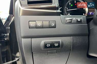 Позашляховик / Кросовер Lexus LX 2018 в 