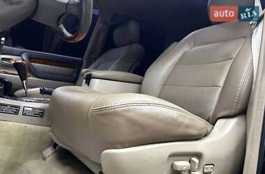 Внедорожник / Кроссовер Lexus LX 2007 в 