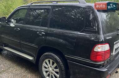 Позашляховик / Кросовер Lexus LX 2004 в 