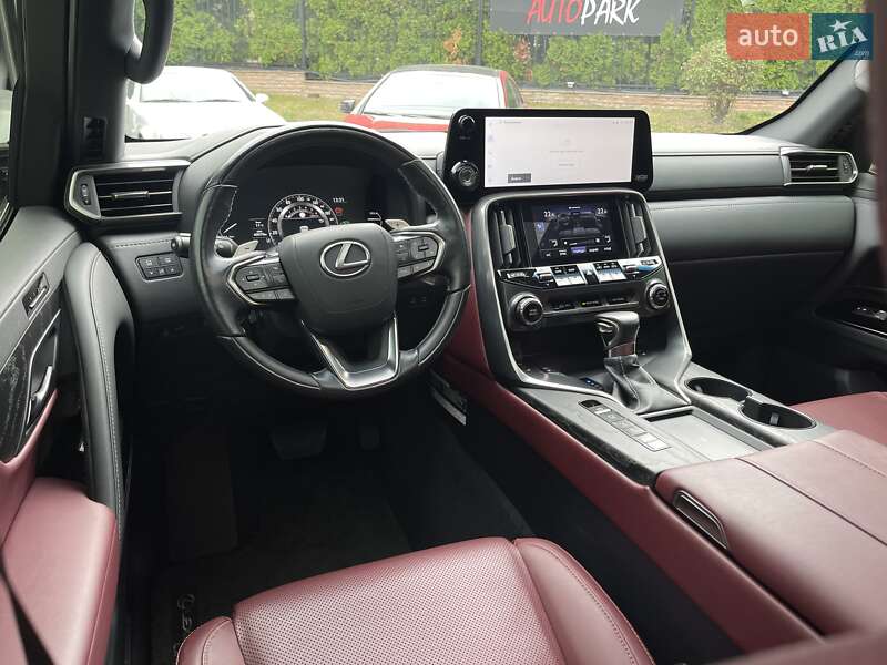 Внедорожник / Кроссовер Lexus LX 2023 в Киеве