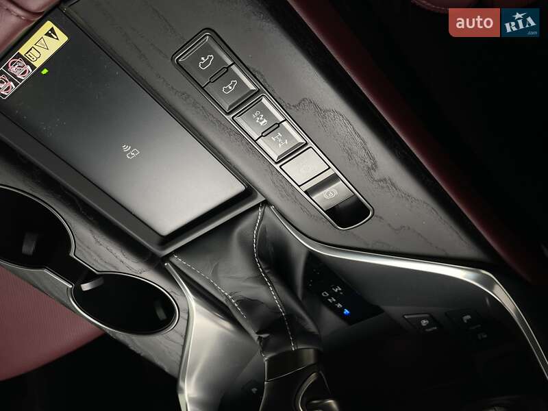 Внедорожник / Кроссовер Lexus LX 2023 в Киеве