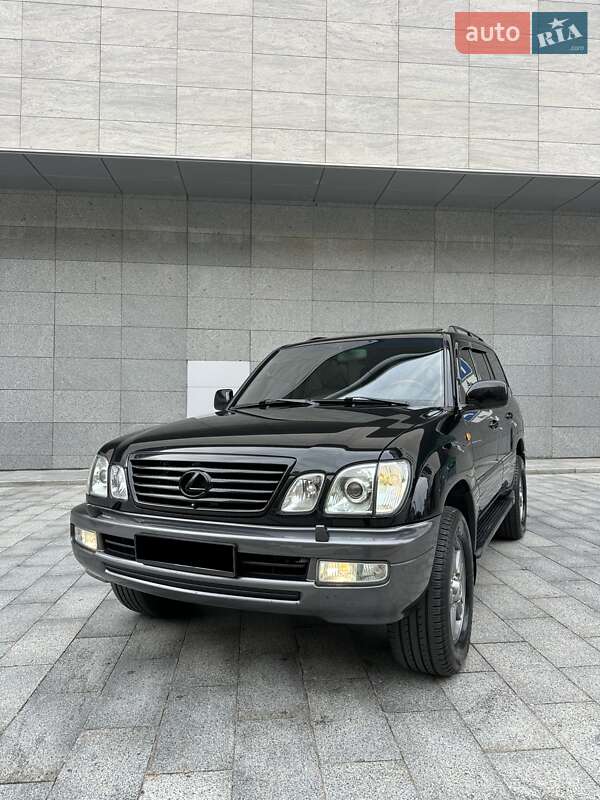 Внедорожник / Кроссовер Lexus LX 2004 в Киеве