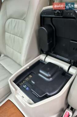 Внедорожник / Кроссовер Lexus LX 2004 в 