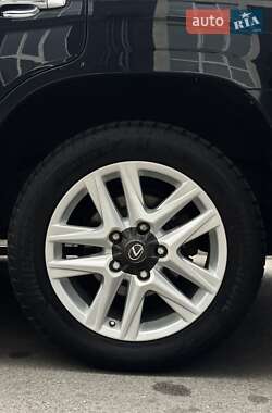 Позашляховик / Кросовер Lexus LX 2015 в 