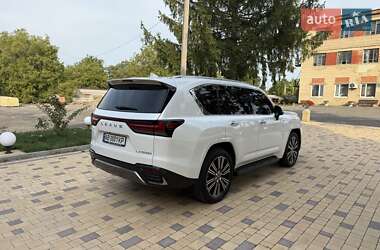 Позашляховик / Кросовер Lexus LX 2022 в 