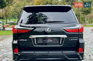Внедорожник / Кроссовер Lexus LX 2019 в 