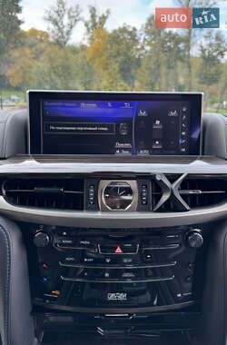 Внедорожник / Кроссовер Lexus LX 2019 в 