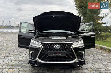 Внедорожник / Кроссовер Lexus LX 2019 в 