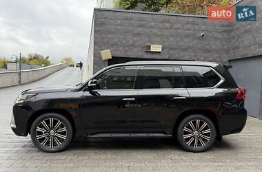 Позашляховик / Кросовер Lexus LX 2021 в 