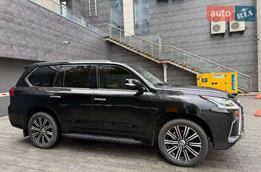 Позашляховик / Кросовер Lexus LX 2021 в 
