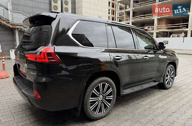 Позашляховик / Кросовер Lexus LX 2021 в 