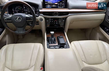 Позашляховик / Кросовер Lexus LX 2021 в 