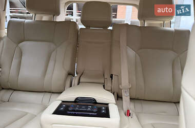 Позашляховик / Кросовер Lexus LX 2021 в 